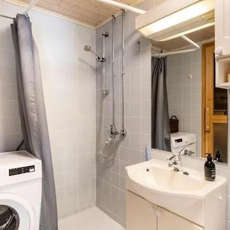 Yksioe Saunalla Ja Patiolla *